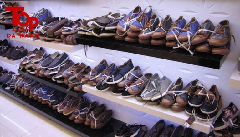 MT Store còn nổi tiếng với những mẫu giày slip-on ấn tượng